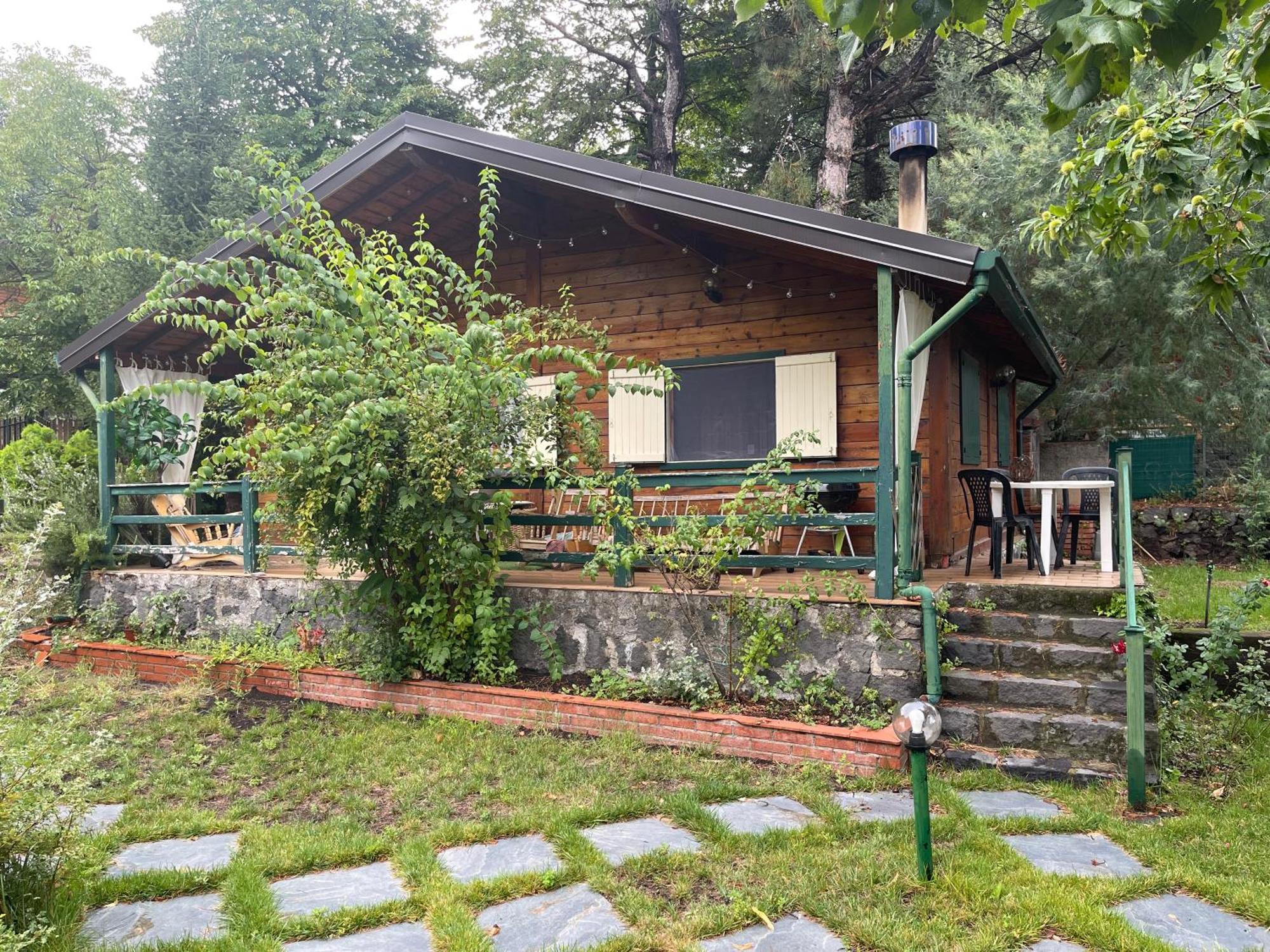 Etna Baite Chalet